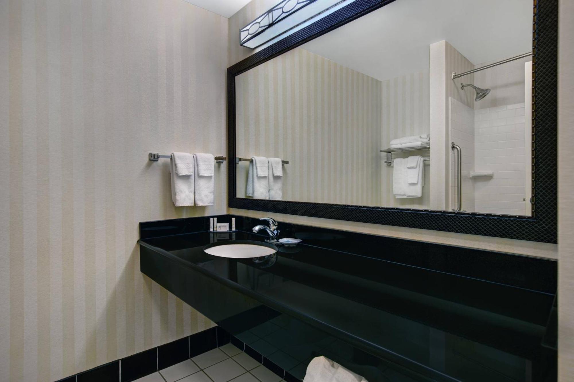 Fairfield Inn And Suites Κάρλσμπαντ Εξωτερικό φωτογραφία